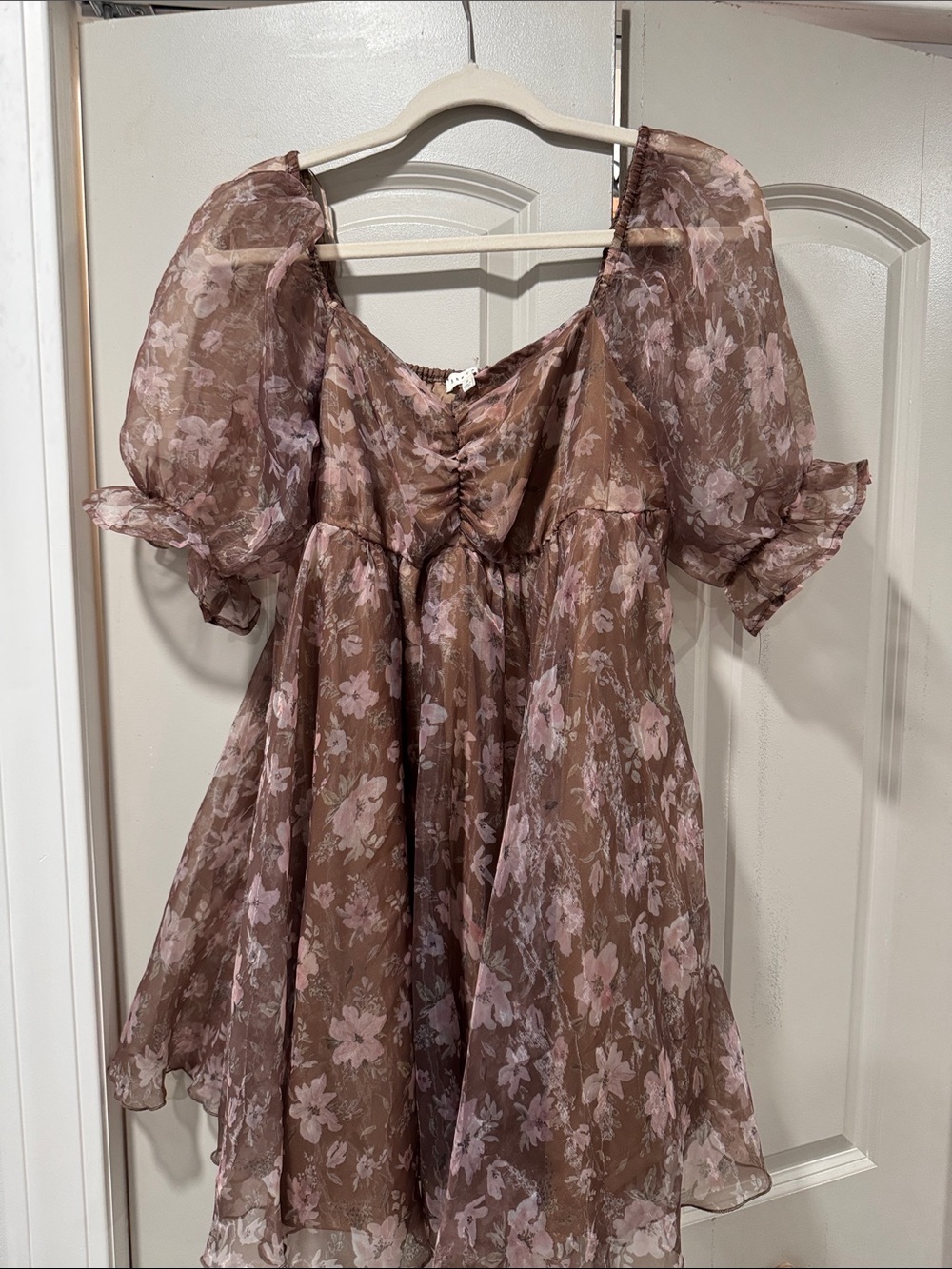 Puff-Sleeve Floral Mini Dress in Mauve Pink